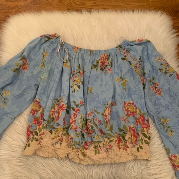 Francesca’s Theresa Smocked Off The Shoulder Top - Picture 3 of 5